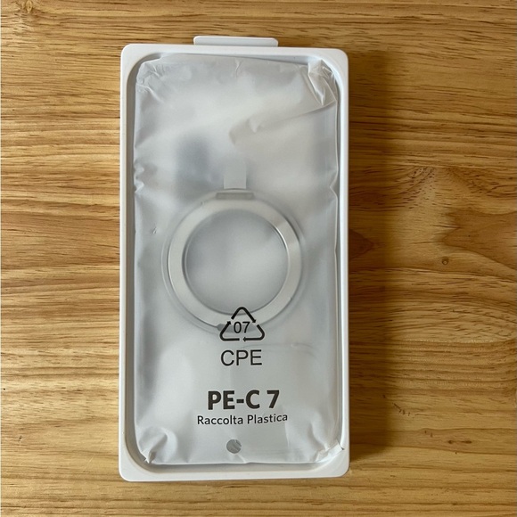 Anker MagGo Magnetic Case with Stand (360% Ring Stand, For iPhone 15 Pro Max) - Picture 3 of 7